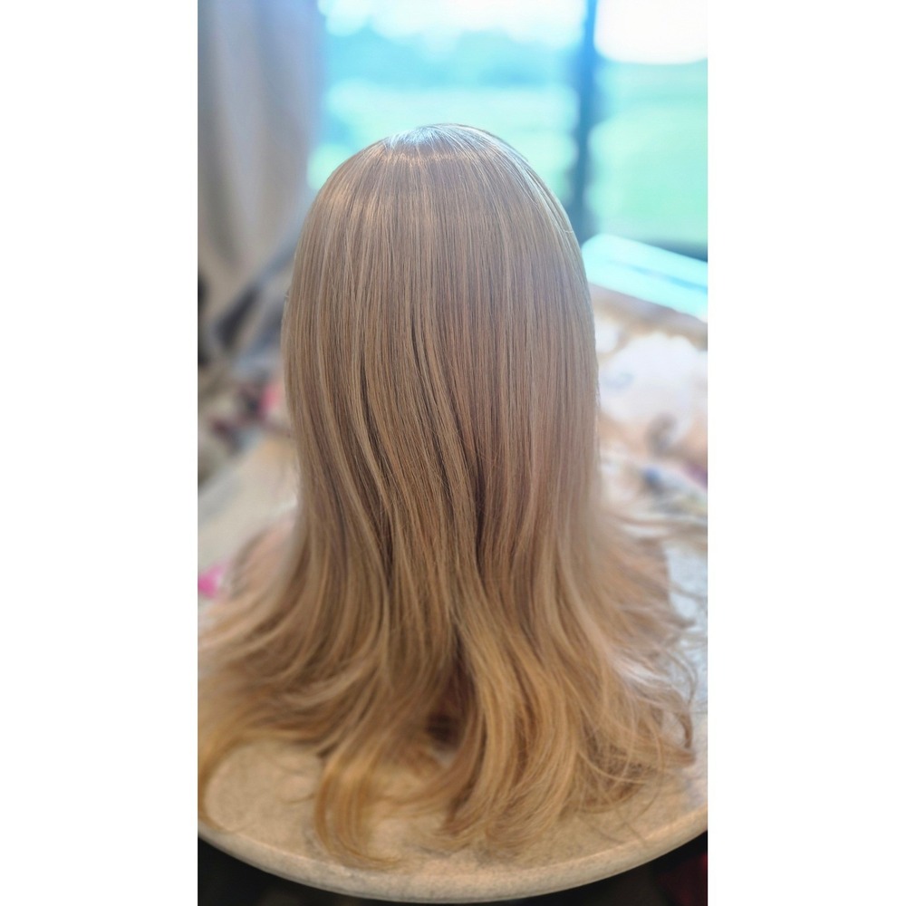 Chelsey Smith Strawberry Fields Petite Lace Front Wig Blonde Mix Synthetic - Picture 8 of 13